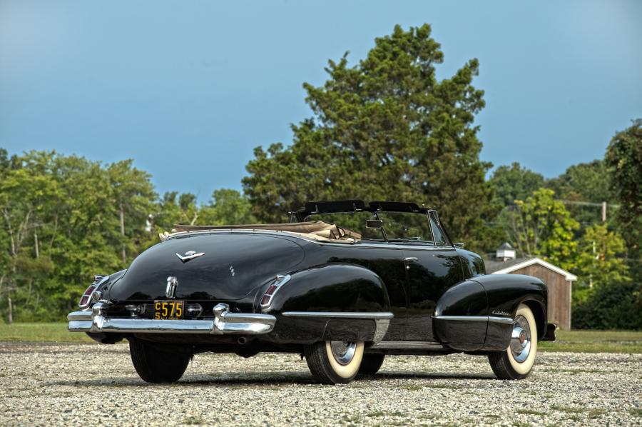  Cadillac Series 62 Convertible Coupe 1942 года  (фото 47 из 48)